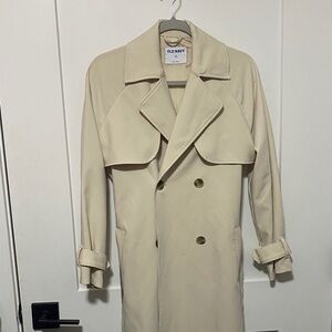 Old Navy Women’s Beige Trench Coat